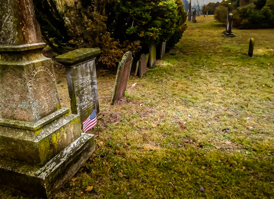 East Hampton Graves